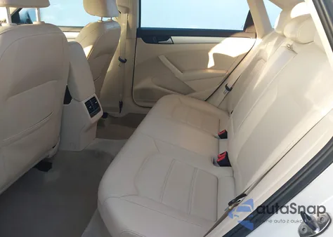 2013 Volkswagen Passat 2.5L Se из США, поврежденный, VIN 1VWBP7A31DC069299